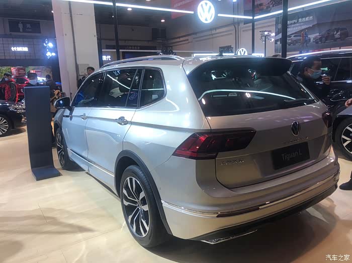 青岛冬季车展看大众途观l