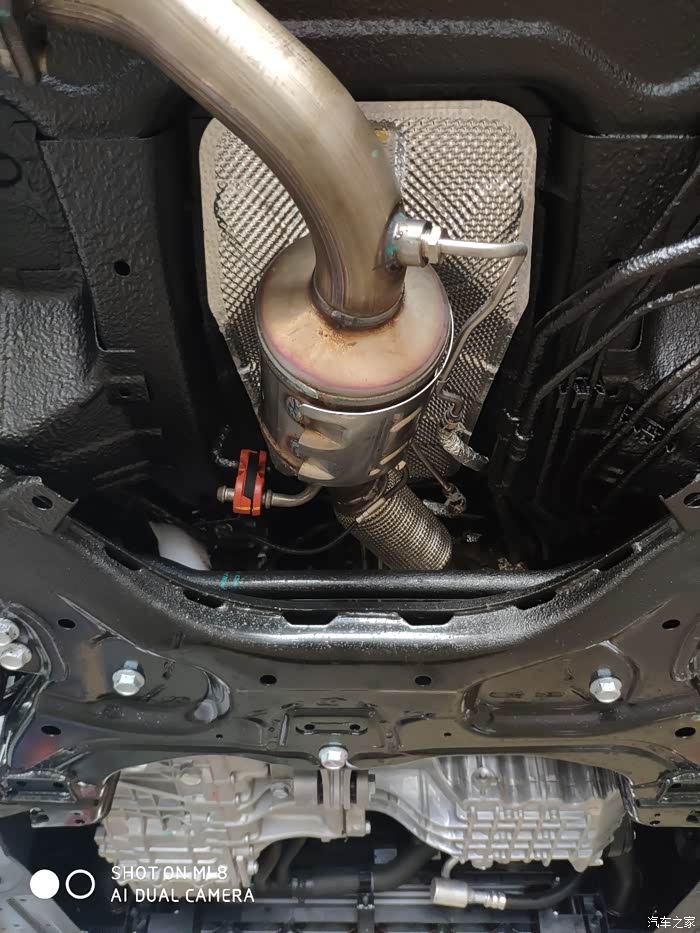 广汽传祺gm6底盘装甲完成作业