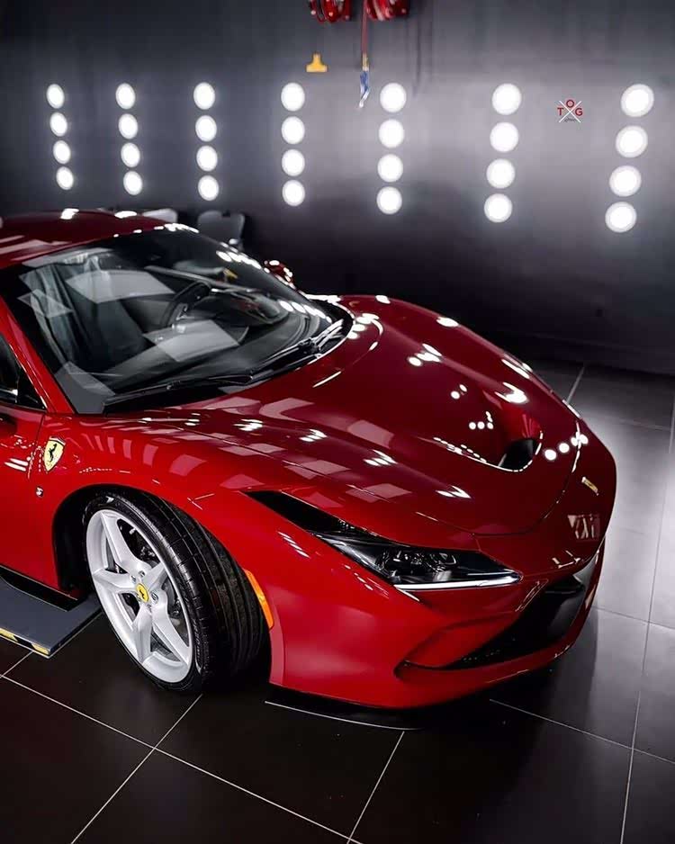 法拉利f8 tributo,红色的烈马,香香甜甜的味道
