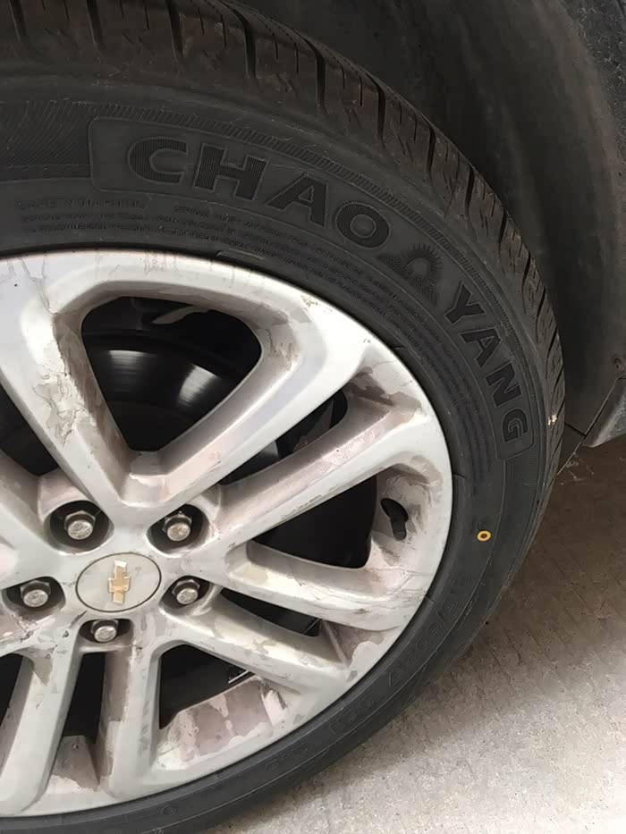 六万公里了坏了个胎