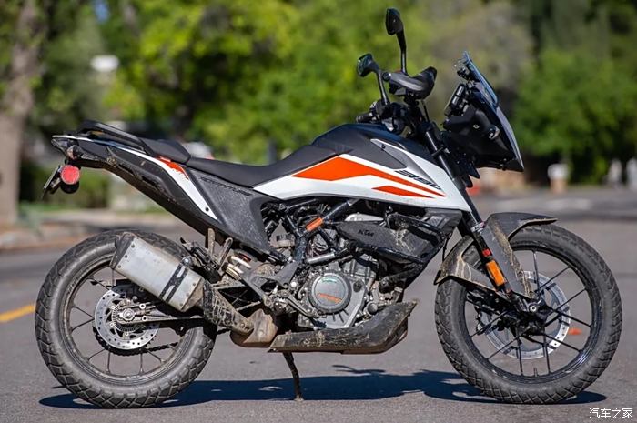 ktm发布2022款390adv探险车 在ktm390adventure低座版/标准版相继引进