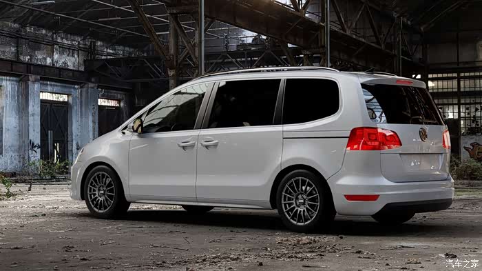 夏朗380晨空蓝外观小改总结(氙气,轮毂,银耳,改色膜)