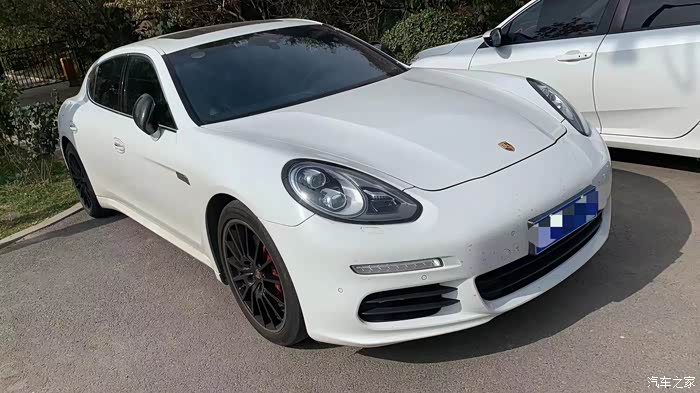 借楼出一台个人14款帕纳梅拉4s行政