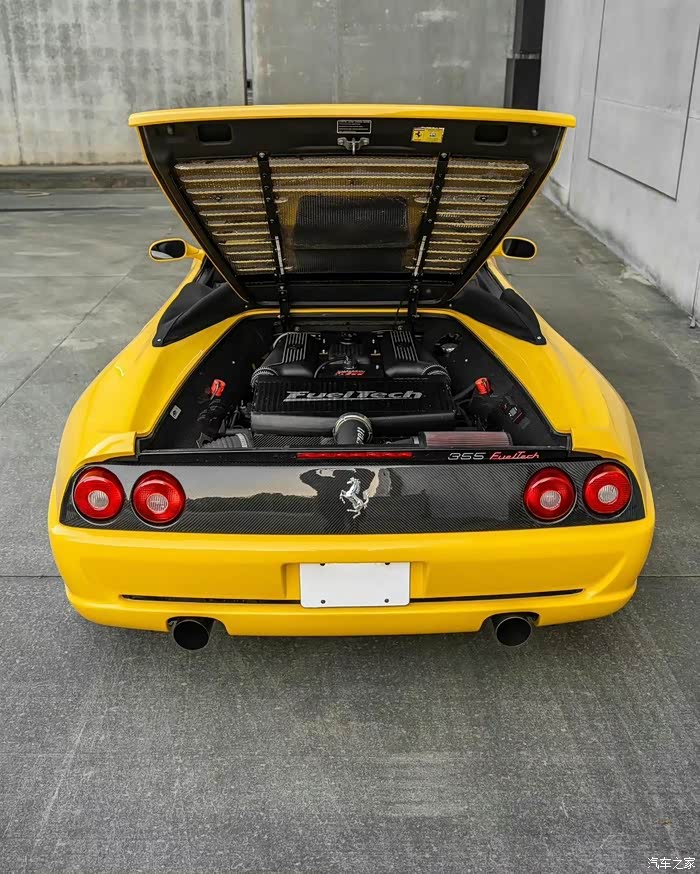 黄色法拉利ferrari355