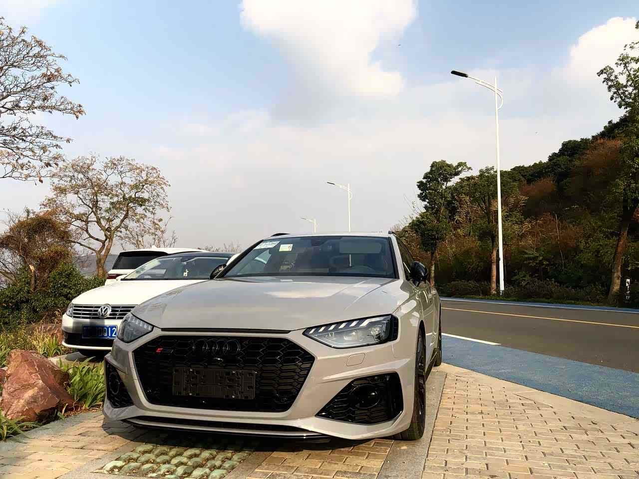 社友投稿水泥灰奥迪rs4 avant !