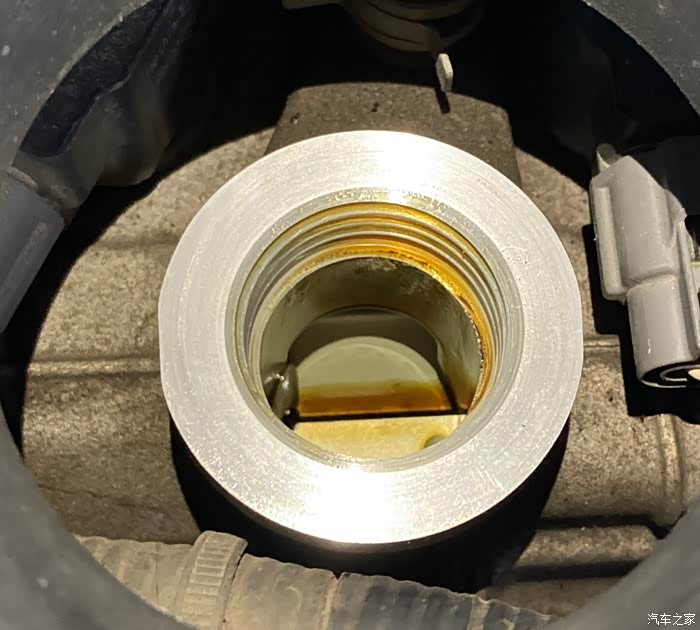 【图】11万公里发动机机油口_机油论坛_汽车之家论坛