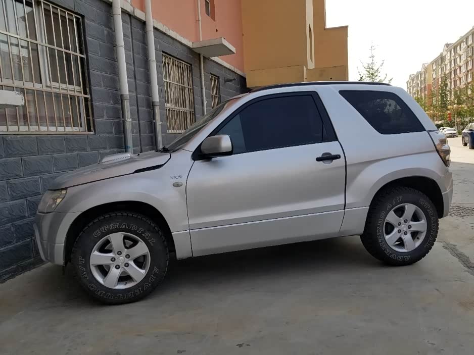 08年超级维特拉三门