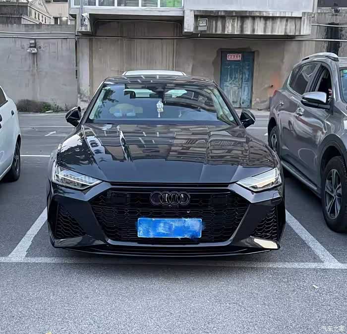 西装暴徒奥迪a7颜值高动力强