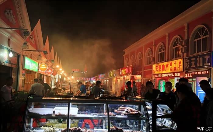 【图】【你好2021】大美北疆,布尔津夜景,河堤夜市_摄影论坛_汽车之家