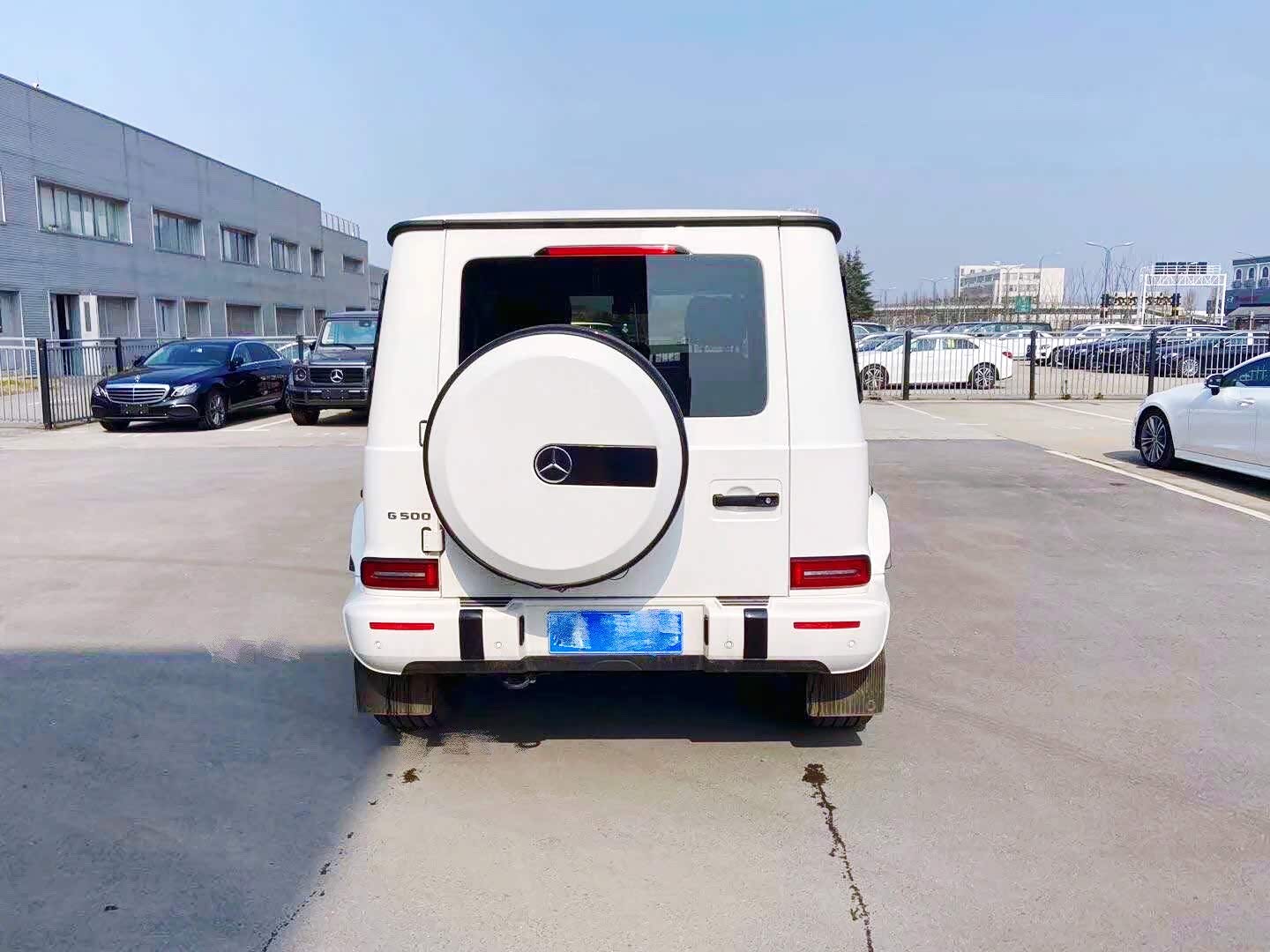 奔驰g500既优雅又极具动感.