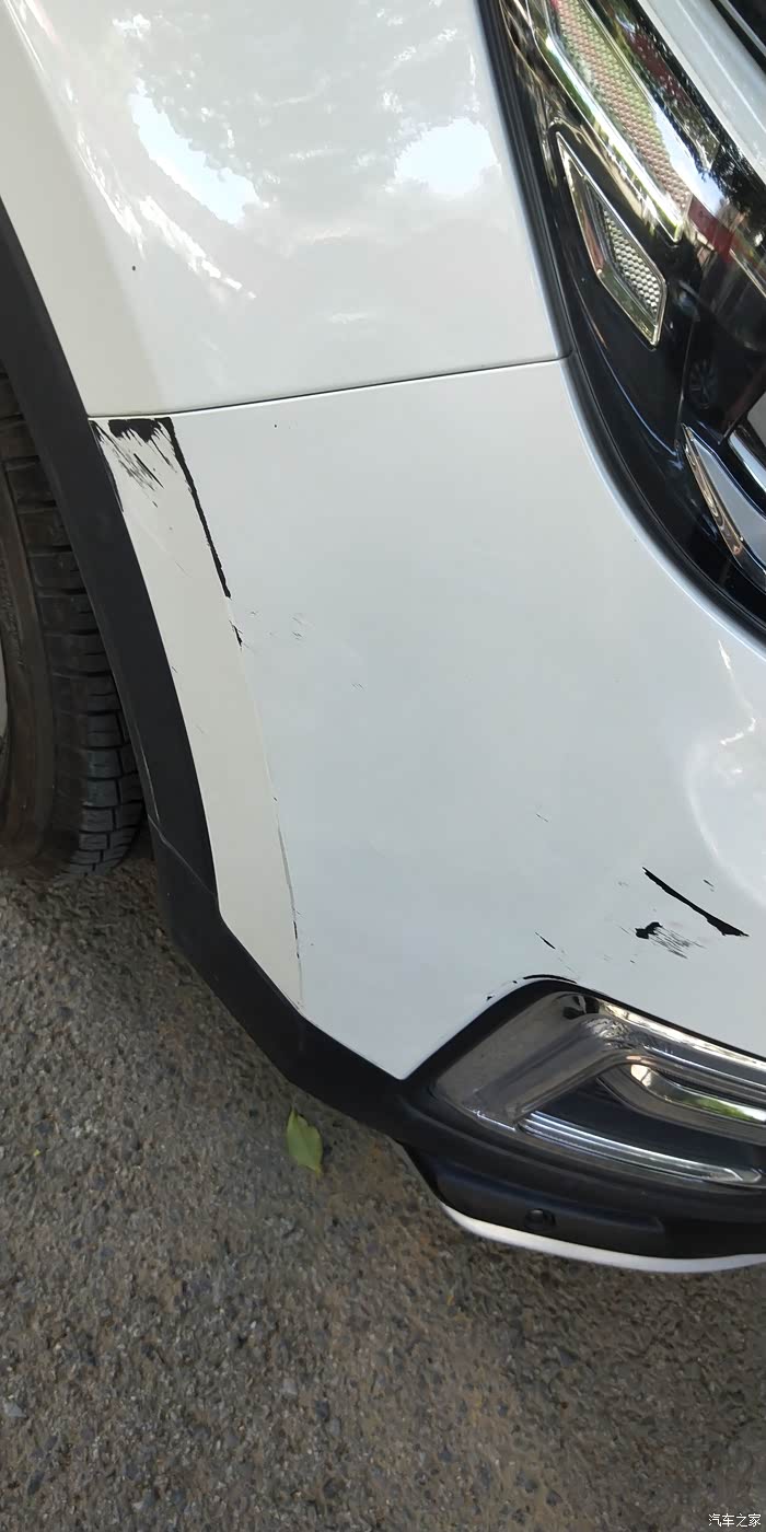 车被刮掉漆了这修一下要多少钱