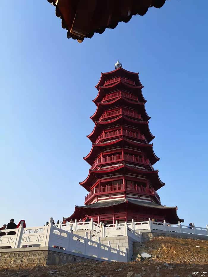 我的秀场第二趴打卡林州网红地红旗塔公园