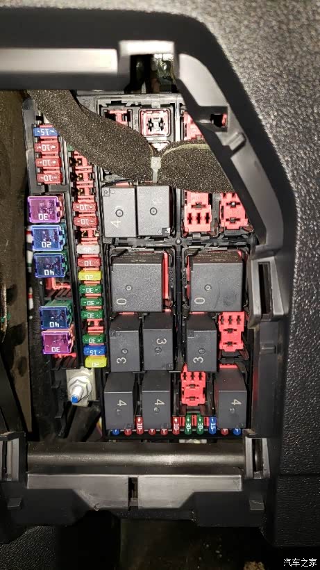 全新哈弗h6专车专用行车记录仪保险盒常电和acc是哪两个指教