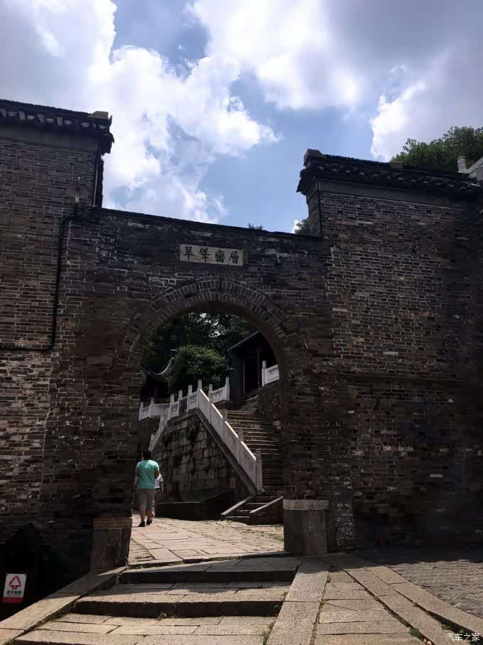 一眼千年金陵渡