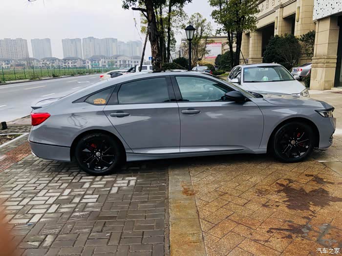 全国首台十代雅阁纳多灰