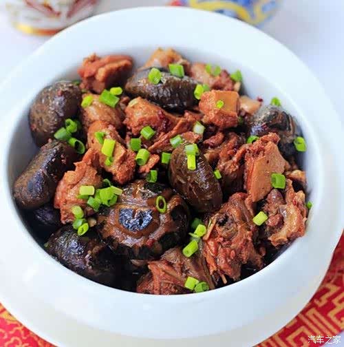 香菇焖鸭的做法