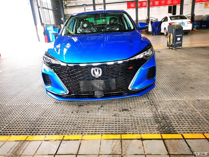 汽车之家android版 赏析蓝色逸动plus蓝鲸,靓丽的外观百看不厌 蓝色的