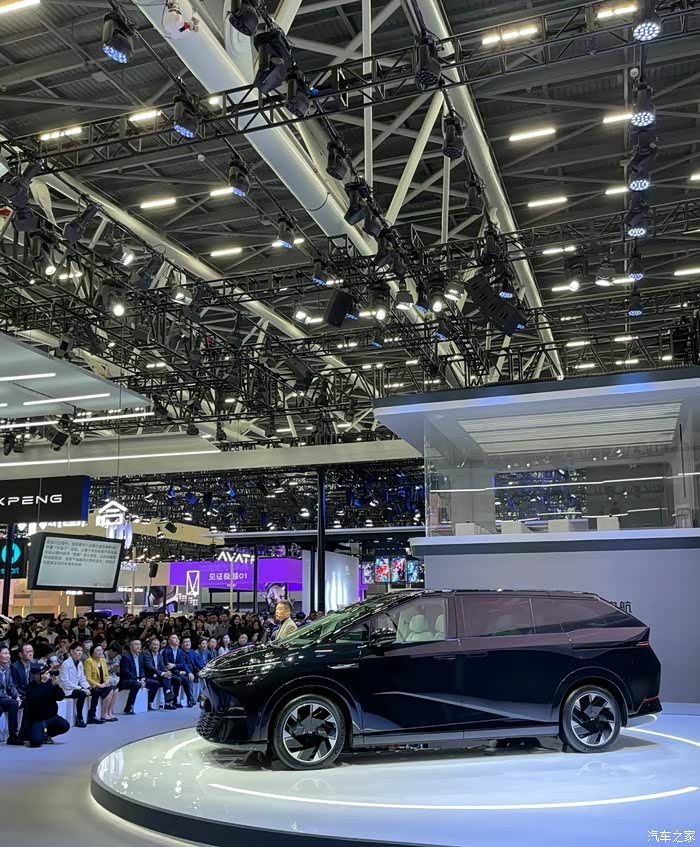 小鹏x9广州车展初体验