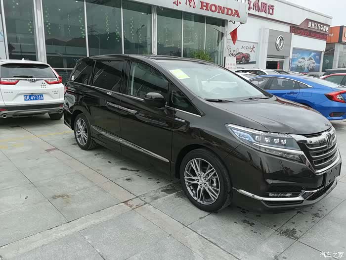 艾力绅混动舒适博雅棕,简单提车作业