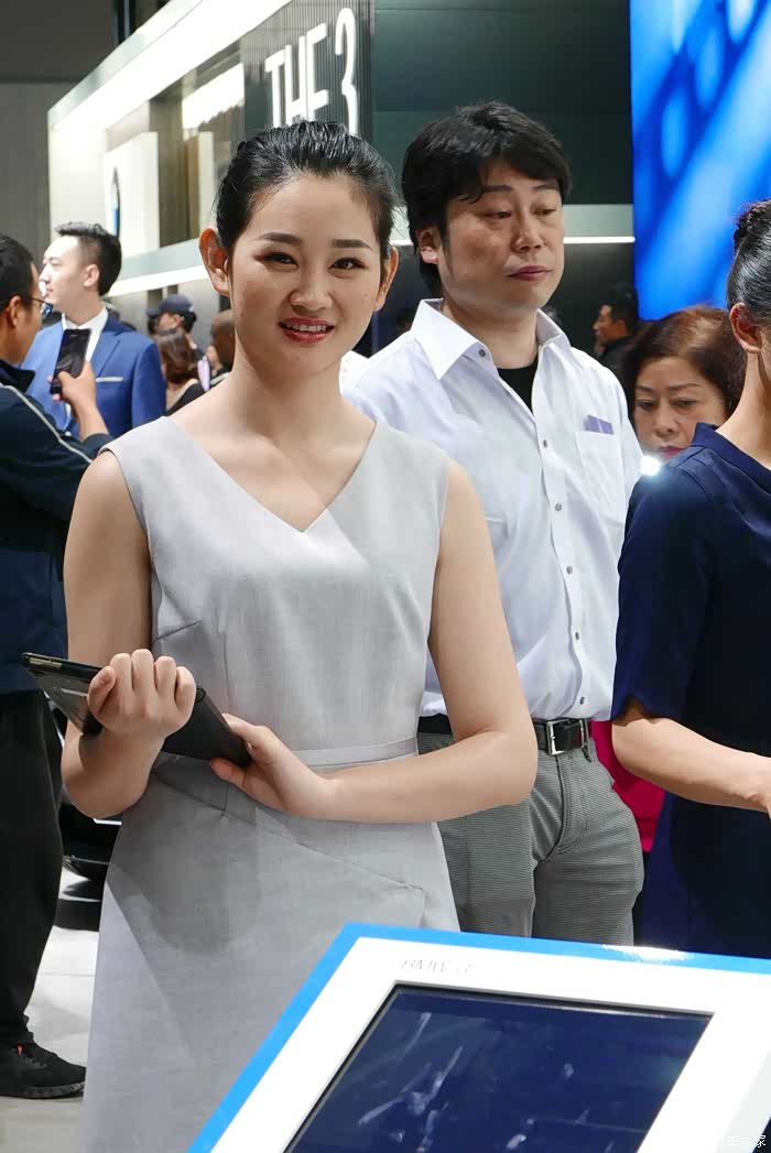 【图】车展里的美女模特_宝马x3论坛_汽车之家论坛