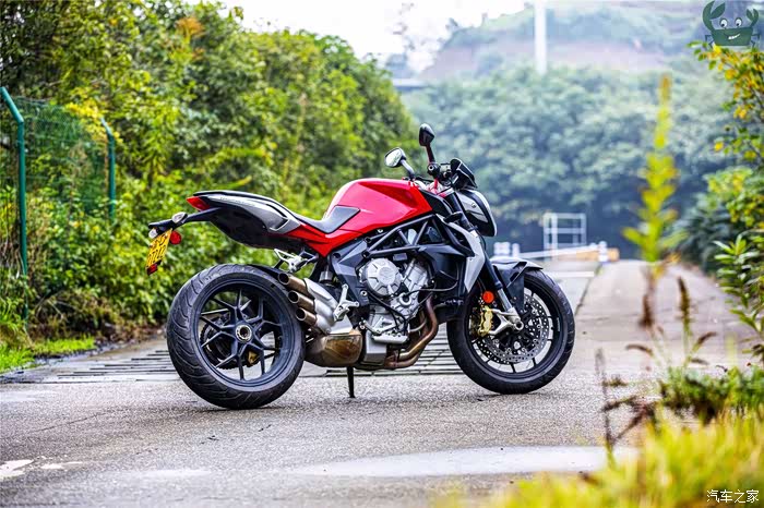 机械艺术品mv奥古斯塔brutale675