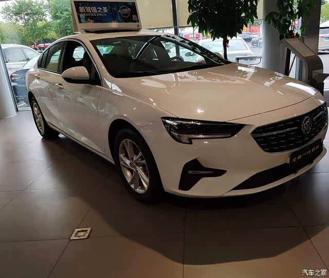 2020款别克君威店内实拍!白色涂装很大气