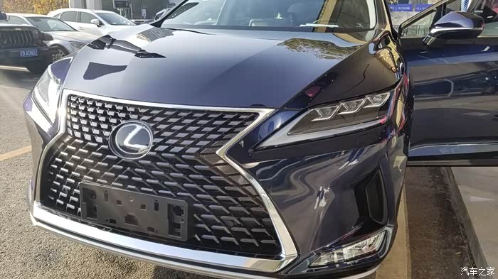 1550 | 回复: 22 雷克萨斯rx论坛 有车友提了新款宝石蓝的吗?