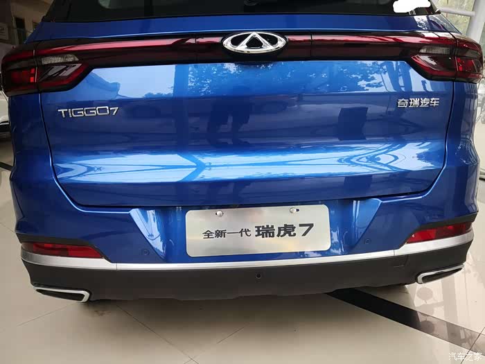 全新一代瑞虎7到店看车展厅体验全新一代瑞虎7手动挡车型