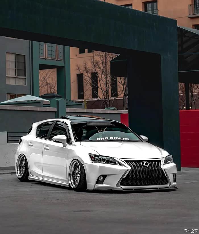 改装分享雷克萨斯ct前脸造型凶悍