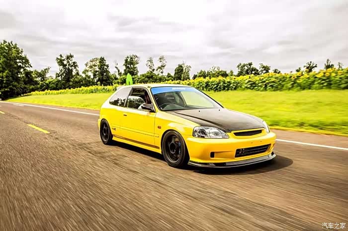 真是百看不腻的一个系列改装风格spoon本田思域typerek9