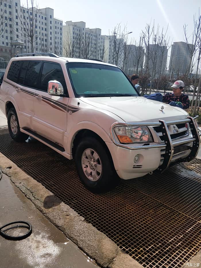 新提 二手帕杰罗v73.