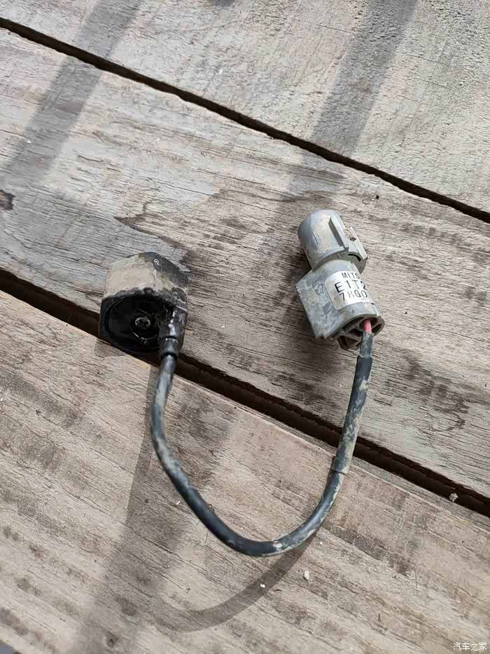 爆震传感器融化