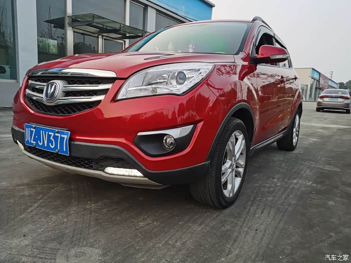 【图】时尚靓丽的红色cs35,实力派的小型suv_长安cs35论坛_汽车之家