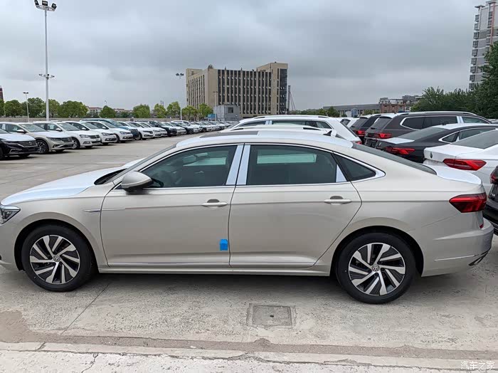 228万落地喜提帕萨特phev豪华珠光银