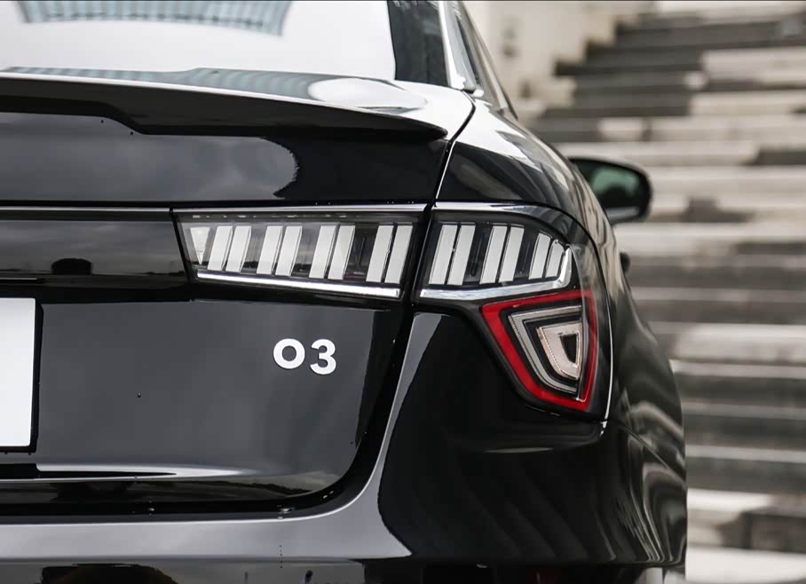 黑色武士之领克03