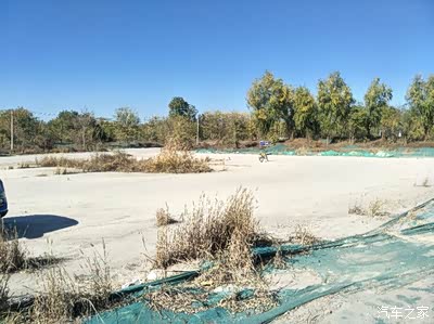 马路杀手废弃小广场练车