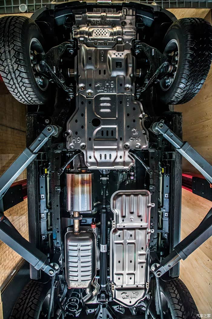 903 | 回复: 23 哈弗h9论坛 新车有无必要做底盘装甲和安装底盘护板?