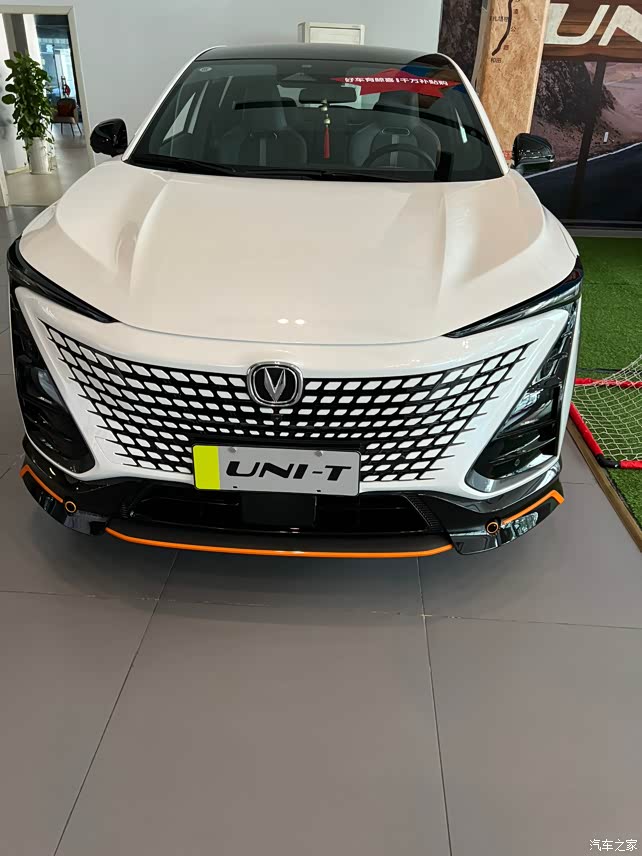 【图】白色运动版unit_长安uni-t论坛_汽车之家论坛
