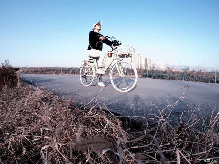 阳春三月共享自然低碳生活漫步春天