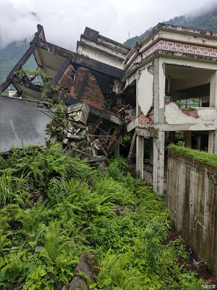 東風本田艾力紳銳混動汶川512地震遺址遊記