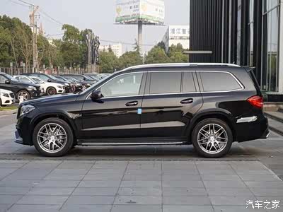 奔驰gls,惊艳的外型,强悍的性能是每一位车迷都想拥有的