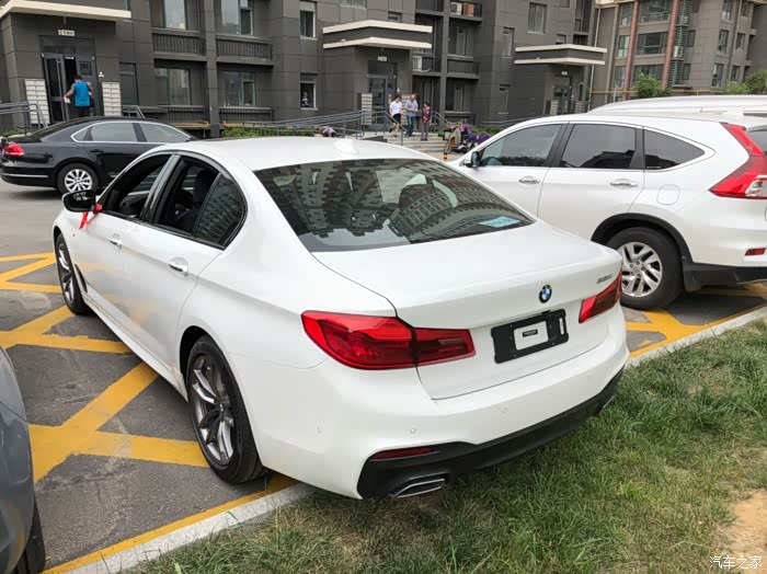 2069 | 回复: 7 宝马5系(进口)论坛 525i什么颜色好看?