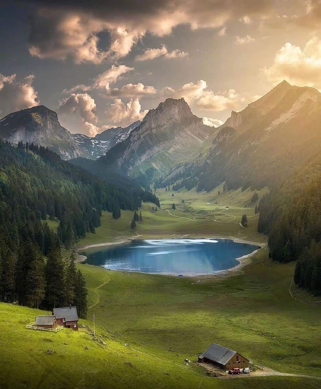 托斯卡纳的清晨,到处都是宁静祥和的景色