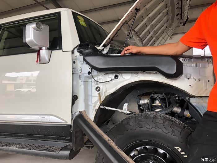 fj酷路泽招财猫涉水喉改装