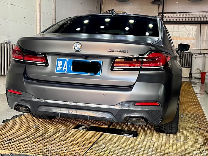 【图】磨砂深灰(frozen deep grey matt)540i提车作业_宝马5系论坛