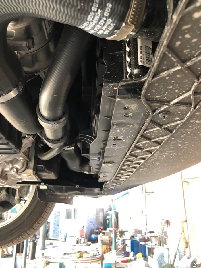 2019款迈腾330豪华底盘装甲问题