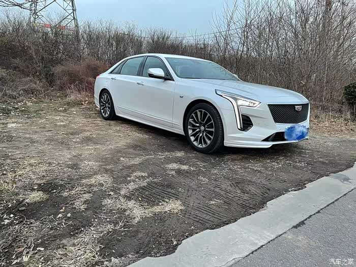 凯迪拉克ct6白色真是帅到爆炸
