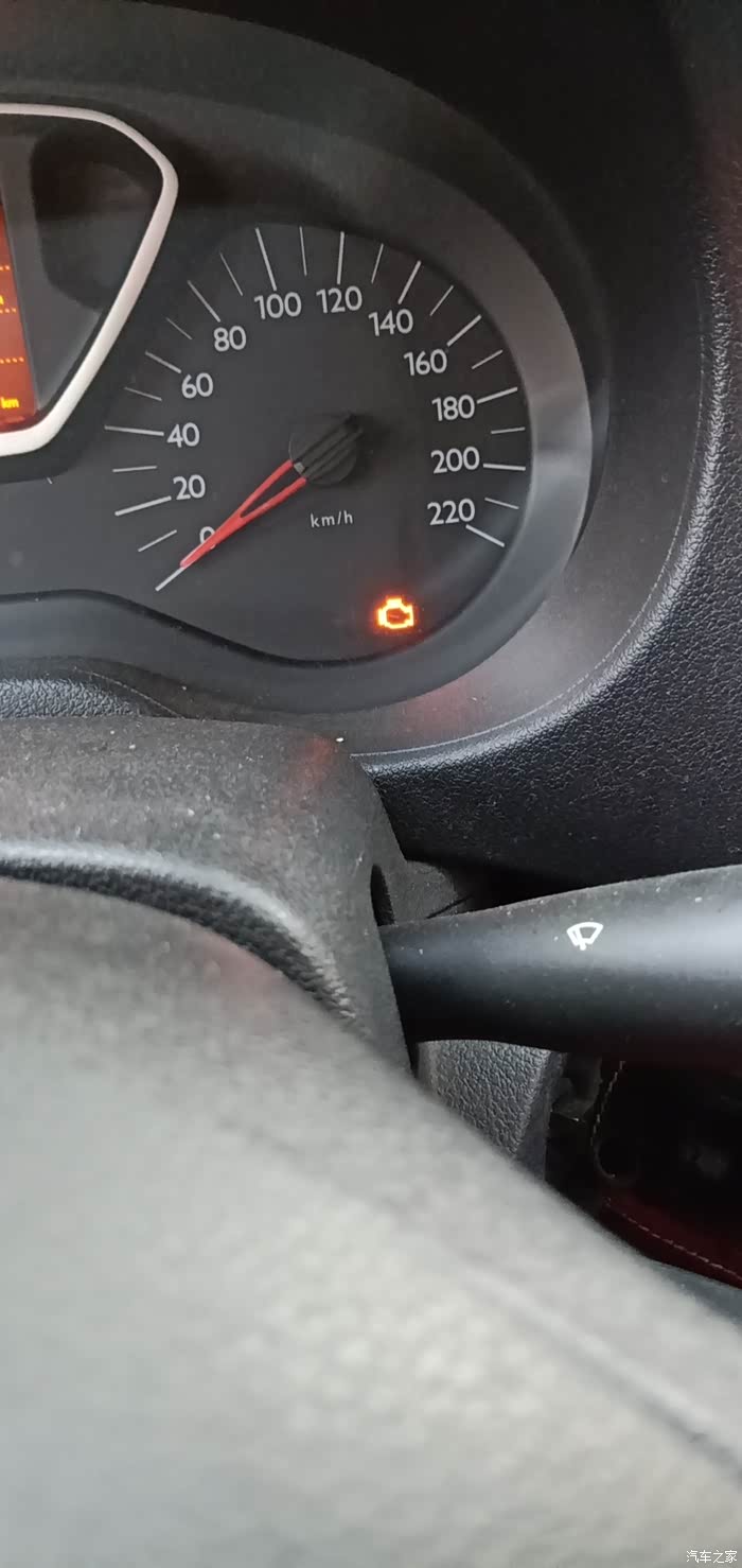 雪铁龙爱丽舍发动机故障灯亮