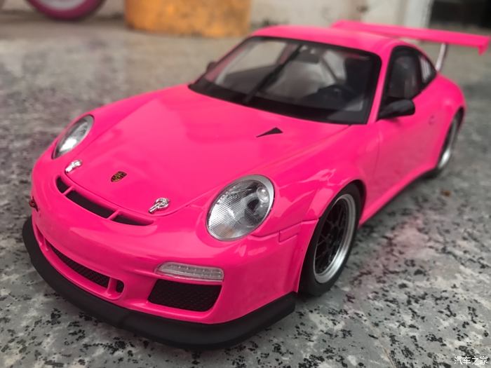 粉色的保時捷911gt3cup但不是粉豬