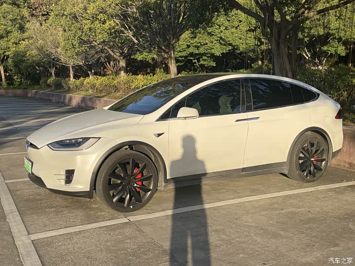 2021年顶配modelx高性能版18000公里忍疼割爱80转让